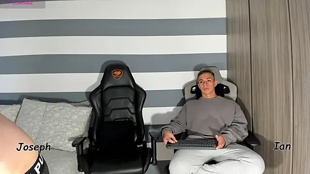 ianandjosephx online show from February 26, 2026, 11:54 am