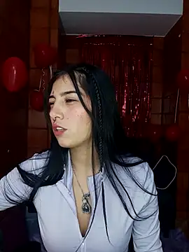 Snapshot of Raven__purple chatting on February 27, 2025, 12:36 am Raven purple online show from February 27, 2025, 12:36 am