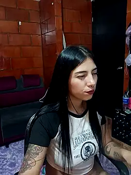 Snapshot of Raven__purple chatting on January 28, 2025, 1:08 am Raven purple online show from January 28, 2025, 1:08 am