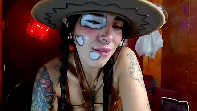 Snapshot of Raven__purple chatting on October 17, 2025, 10:11 pm Raven purple online show from October 17, 2025, 10:11 pm