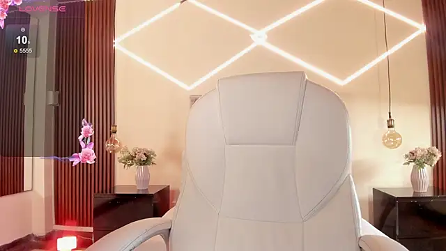 Snapshot of BellaClaiir chatting on January 16, 2026, 1:48 pm BellaClaiir online show from January 16, 2026, 1:48 pm