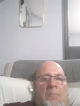 dickinyouto online show from June 25, 2026, 5:40 pm