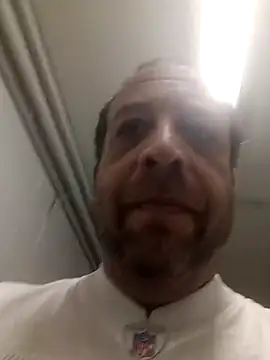 Exhibitionist040577 online show from December 20, 2025, 8:28 am