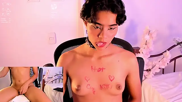 Snapshot of marlena3312 chatting on March 14, 2025, 3:58 pm marlena3312 online show from March 14, 2025, 3:58 pm