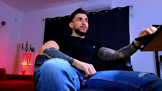 MightyAaron66 online show from February 15, 2026, 7:51 am