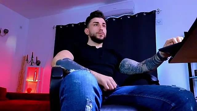 MightyAaron66 online show from April 6, 2026, 4:19 am