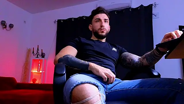 Snapshot of MightyAaron66 chatting on November 29, 2025, 3:50 am MightyAaron66 online show from November 29, 2025, 3:50 am