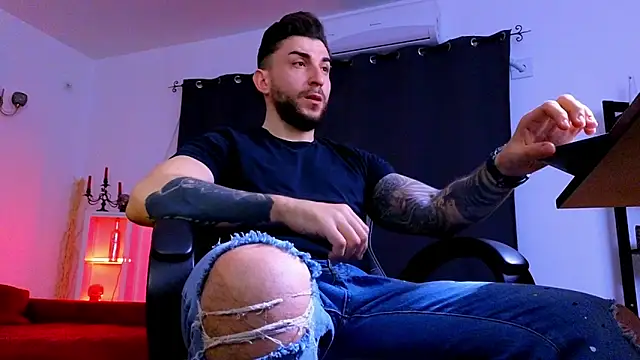 MightyAaron66 online show from April 16, 2026, 1:17 am