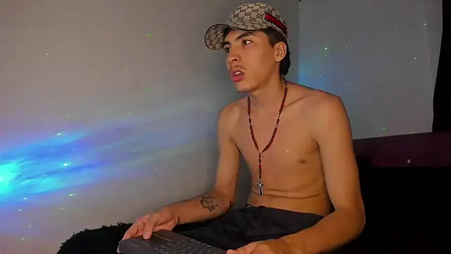 HeellBoy  online show from July 11, 2026, 11:16 pm