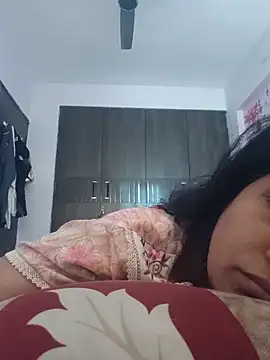Snapshot of samitasharma chatting on June 13, 2026, 2:31 am samitasharma online show from June 13, 2026, 2:31 am