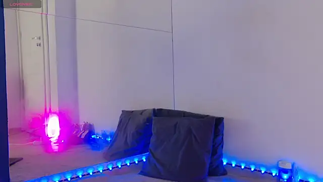 CelineMeyerr online show from April 6, 2026, 5:08 am