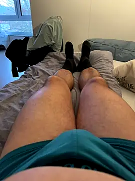 Snapshot of rundum40 chatting on November 26, 2025, 8:14 am rundum40 online show from November 26, 2025, 8:14 am