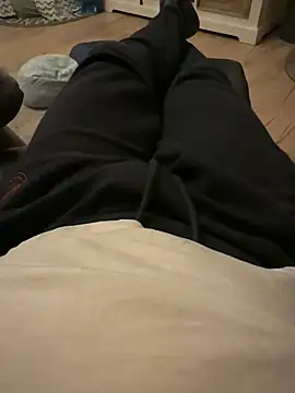 Snapshot of rundum40 chatting on March 2, 2025, 6:03 pm rundum40 online show from March 2, 2025, 6:03 pm