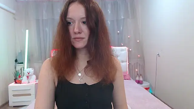 Snapshot of BarbaraStily chatting on November 9, 2025, 9:57 am BarbaraStily online show from November 9, 2025, 9:57 am