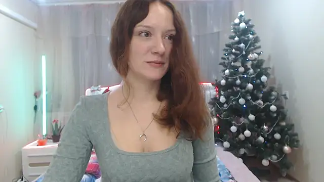 Snapshot of BarbaraStily chatting on December 5, 2025, 7:29 am BarbaraStily online show from December 5, 2025, 7:29 am