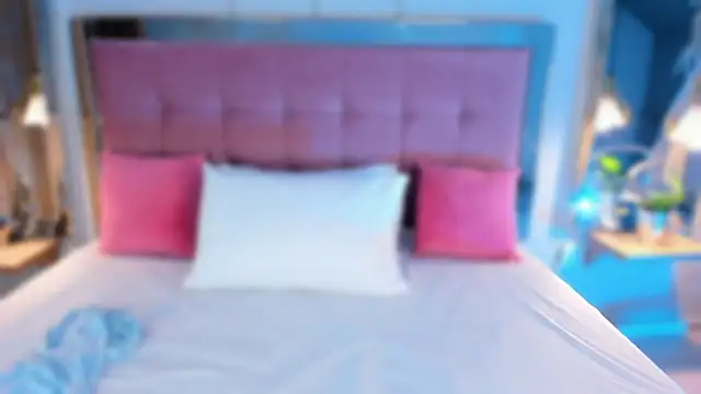 ArticaBelle online show from February 22, 2026, 4:15 am