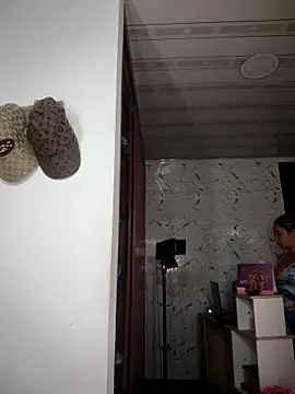 Snapshot of LaurenWelly_ chatting on November 8, 2025, 7:06 pm LaurenWelly online show from November 8, 2025, 7:06 pm