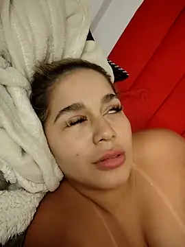 Snapshot of LaurenWelly_ chatting on November 28, 2025, 9:48 pm LaurenWelly online show from November 28, 2025, 9:48 pm