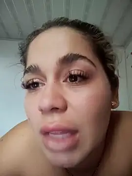 Snapshot of LaurenWelly_ chatting on November 15, 2025, 7:18 pm LaurenWelly online show from November 15, 2025, 7:18 pm