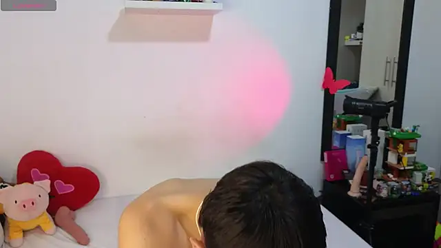 milky  boy  online show from April 19, 2026, 12:22 am