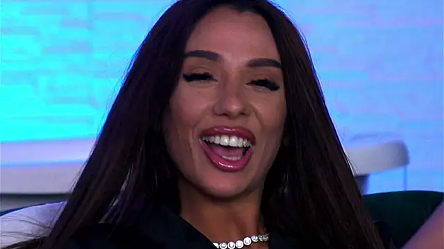HaylieMilf online show from July 5, 2026, 4:19 am