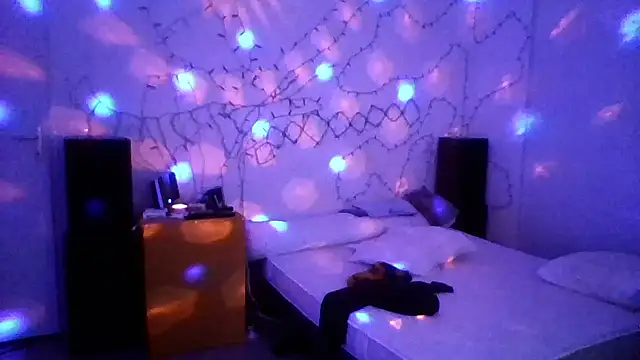 brunoguunot online show from March 4, 2025, 7:01 pm