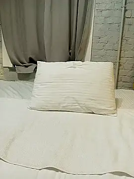 Rowena Vonnie online show from March 5, 2025, 10:44 am