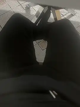 homidor online show from October 25, 2025, 10:21 pm