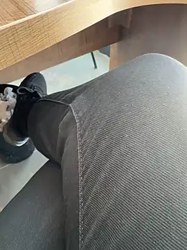 homidor online show from February 27, 2025, 11:28 am