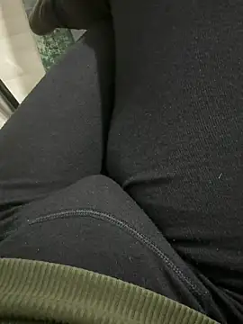 homidor online show from February 5, 2025, 10:11 pm