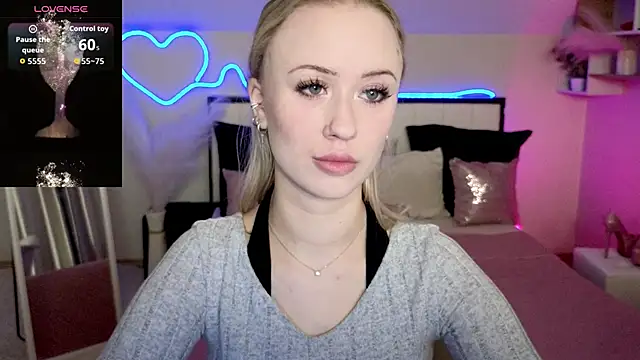 Snapshot of SashaBrooks chatting on February 8, 2026, 4:05 pm SashaBrooks online show from February 8, 2026, 4:05 pm