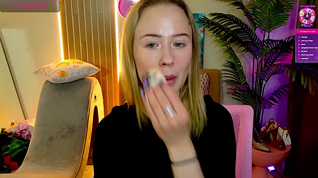 Snapshot of SashaBrooks chatting on January 18, 2026, 3:04 pm SashaBrooks online show from January 18, 2026, 3:04 pm