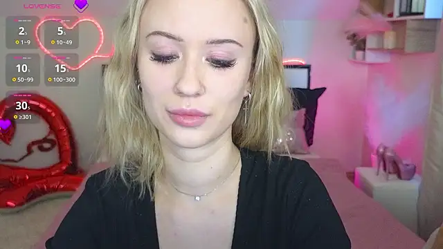 Snapshot of SashaBrooks chatting on February 16, 2026, 2:05 pm SashaBrooks online show from February 16, 2026, 2:05 pm