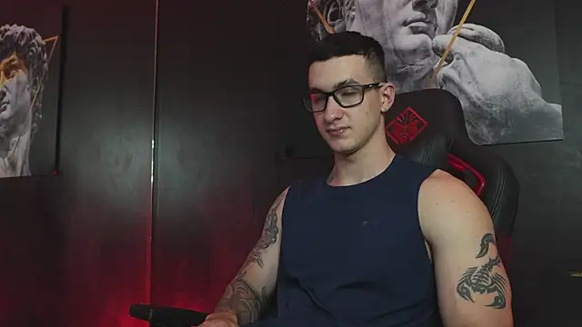 Snapshot of JacksonOlsenn chatting on November 4, 2025, 9:07 pm JacksonOlsenn online show from November 4, 2025, 9:07 pm