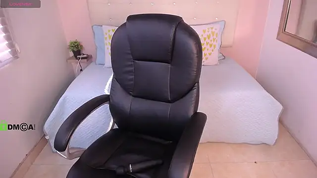 Snapshot of Cristal__adams chatting on March 11, 2025, 12:39 pm Cristal adams online show from March 11, 2025, 12:39 pm