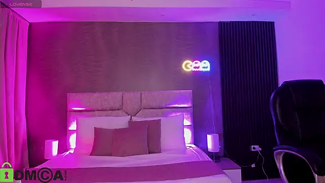 Snapshot of Cristal__adams chatting on September 28, 2025, 12:23 pm Cristal adams online show from September 28, 2025, 12:23 pm