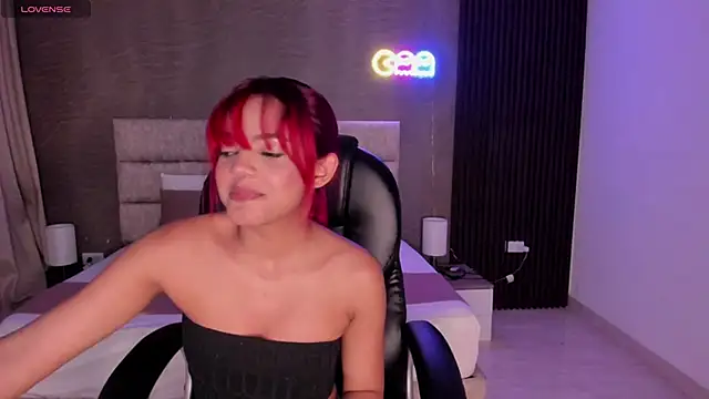 Snapshot of Cristal__adams chatting on September 18, 2025, 12:41 pm Cristal adams online show from September 18, 2025, 12:41 pm