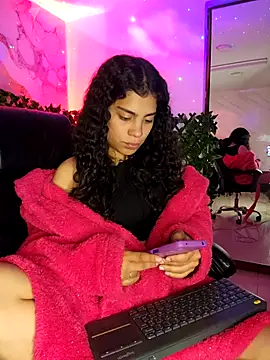 Snapshot of NINA_18_YEARS chatting on November 20, 2025, 10:42 pm NINA 18 YEARS online show from November 20, 2025, 10:42 pm