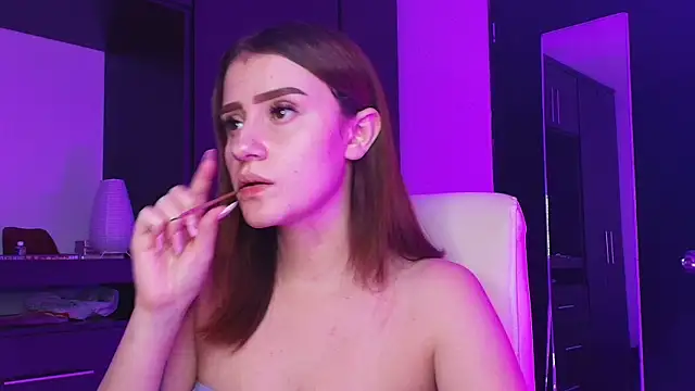 Snapshot of TinaJonnes_ chatting on April 24, 2026, 2:02 am TinaJonnes online show from April 24, 2026, 2:02 am