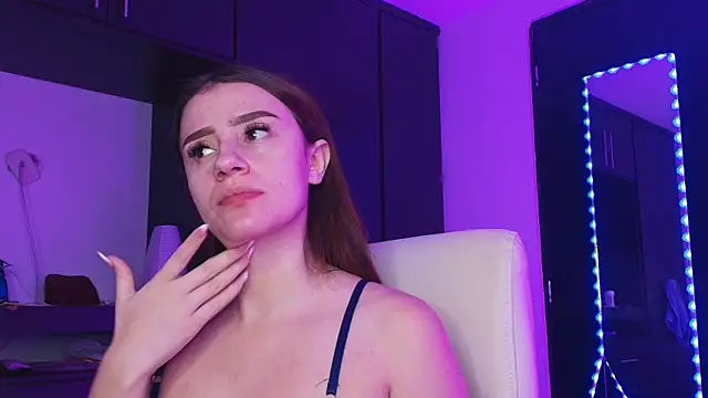 TinaJonnes  online show from April 23, 2026, 5:25 am