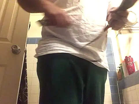 Snapshot of fatboyjayohh126 chatting on December 25, 2024, 2:14 am fatboyjayohh126 online show from December 25, 2024, 2:14 am