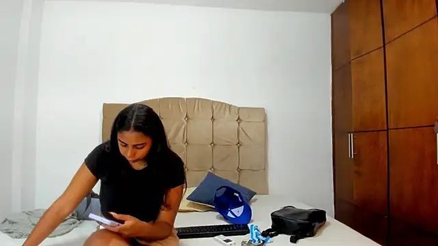 veronica 006 online show from February 20, 2025, 5:52 pm