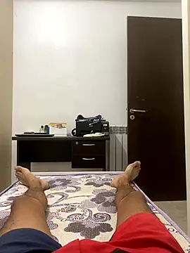 Snapshot of alex-riadh chatting on September 26, 2025, 8:27 pm alex-riadh online show from September 26, 2025, 8:27 pm