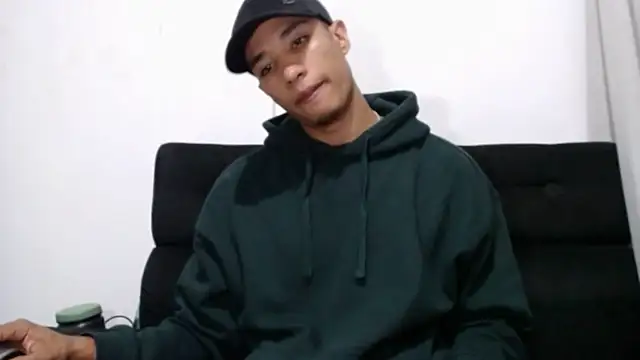 Snapshot of JacksonCooper1 chatting on January 9, 2025, 5:02 am JacksonCooper1 online show from January 9, 2025, 5:02 am