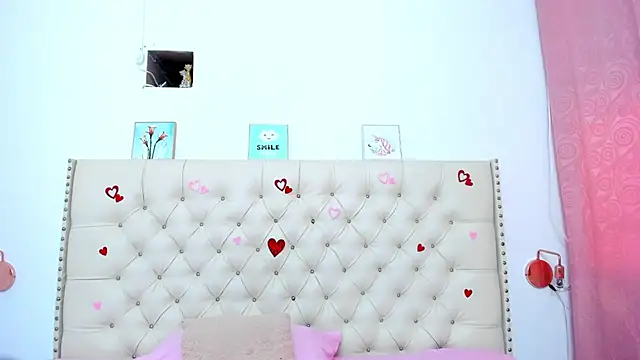 Snapshot of Kim_Eli chatting on February 20, 2025, 8:36 pm Kim Eli online show from February 20, 2025, 8:36 pm