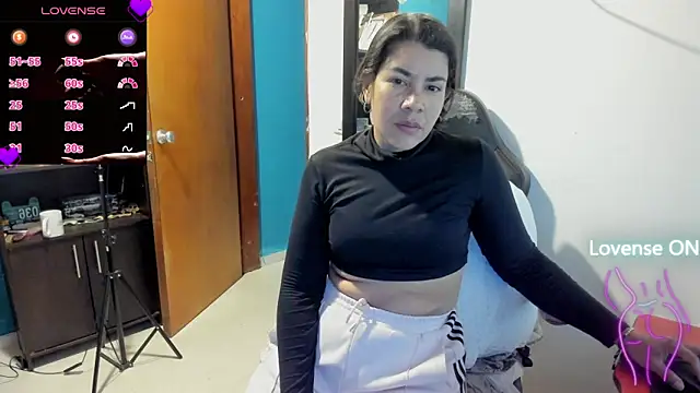 peanut tangerine online show from November 10, 2025, 10:59 pm