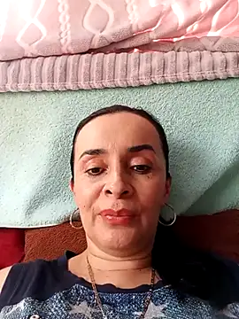 Samantha Sullivan  online show from October 25, 2025, 9:37 pm