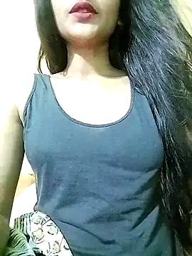 MISSQUEEN48 online show from March 19, 2025, 11:39 am