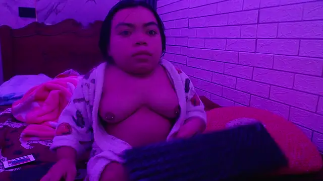 Snapshot of Michelle_Brooks chatting on February 13, 2025, 2:12 am Michelle Brooks online show from February 13, 2025, 2:12 am