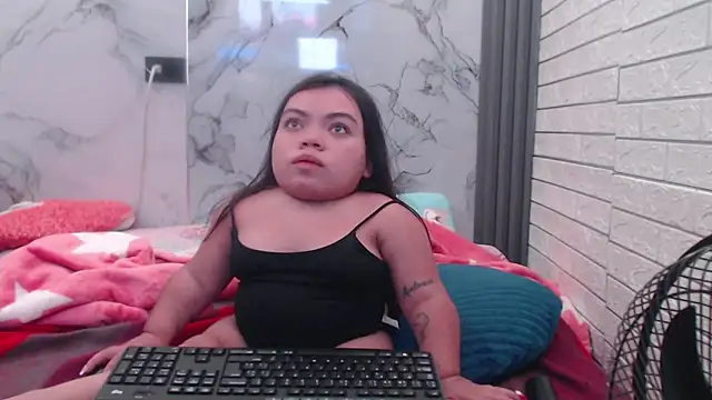 Snapshot of Michelle_Brooks chatting on October 16, 2025, 7:16 am Michelle Brooks online show from October 16, 2025, 7:16 am